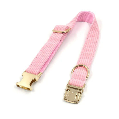 Set Luxe en Velours Rose – Harnais, Collier & Laisse avec boucle Dorée.
