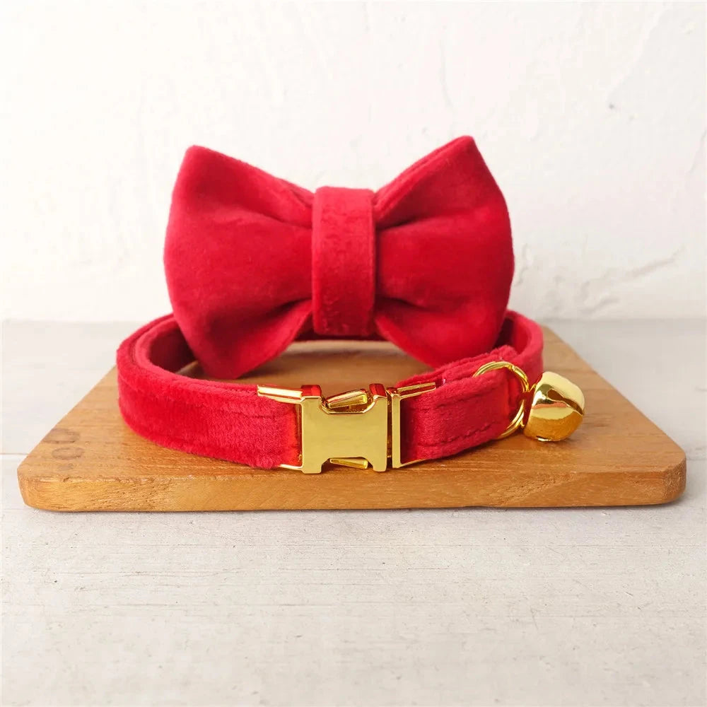 Collier en Velours Rouge pour Chat – Élégance, Confort | SANEO Pets SANEO Pets