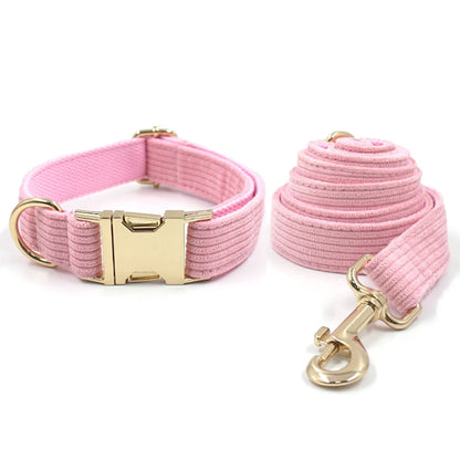 Set Luxe en Velours Rose – Harnais, Collier & Laisse avec boucle Dorée.