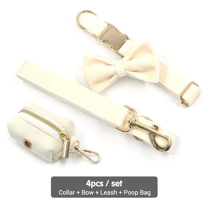 Set Luxe en Velours Crème – Harnais, Collier & Laisse avec boucle Dorée.
