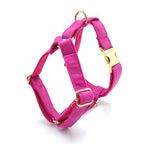 Set en Velours Rose Barbie – Harnais, Collier & Laisse avec boucle Dorée | SANEO Pets SANEO Pets