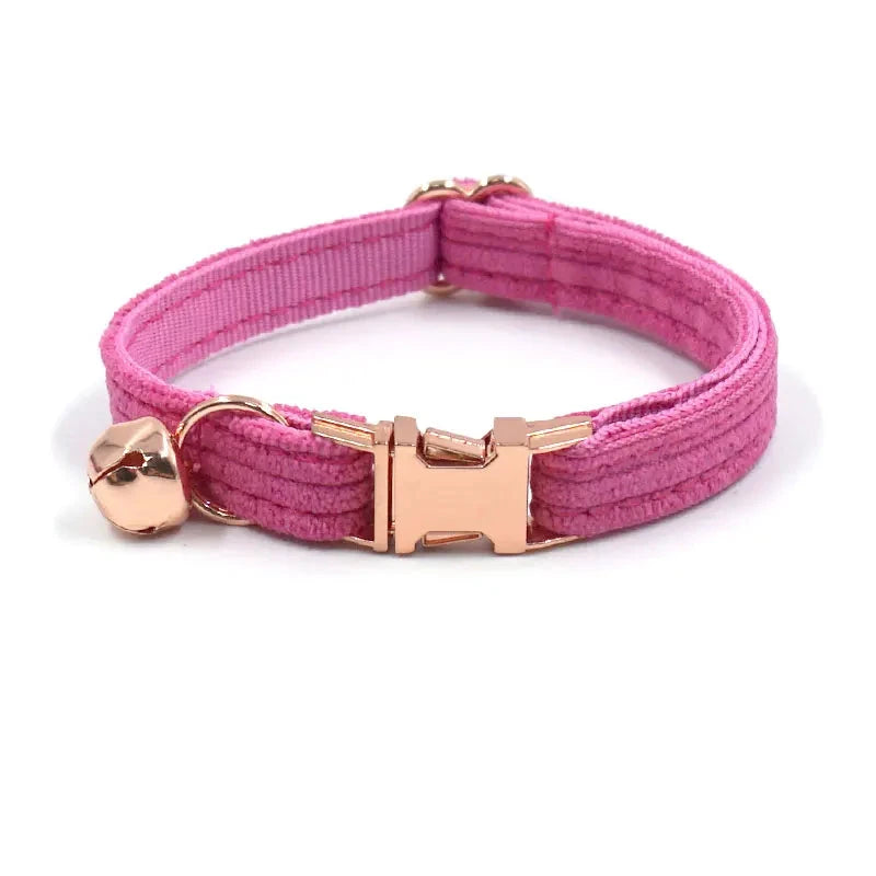 Collier en Velours Rose pour Chat – Élégance, Confort | SANEO Pets SANEO Pets