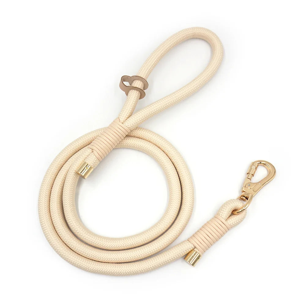 Set 3 Pièces Luxe en Velours Crème – Collier, Laisse & Poop Bag