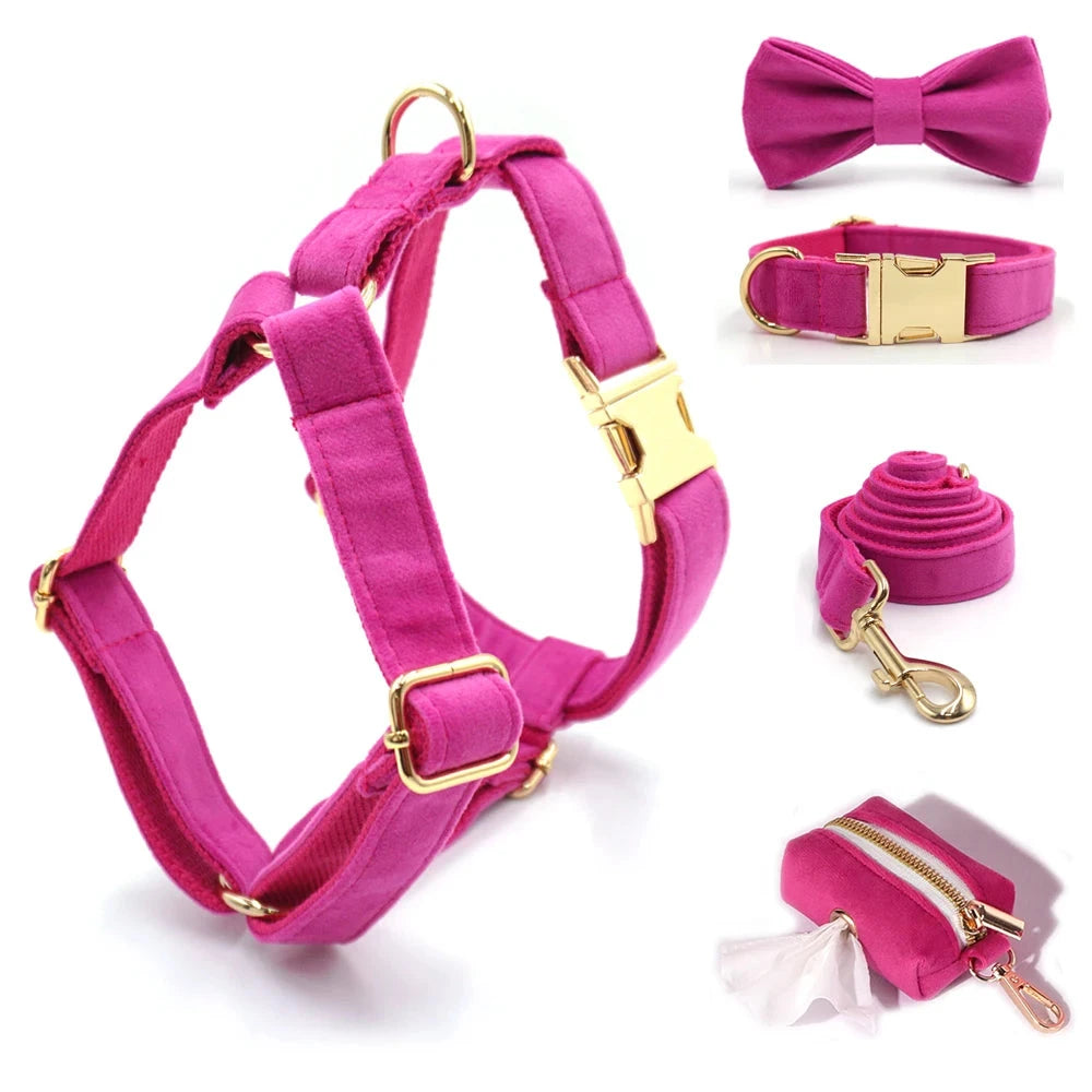 Set en Velours Rose Barbie – Harnais, Collier & Laisse avec boucle Dorée | SANEO Pets SANEO Pets
