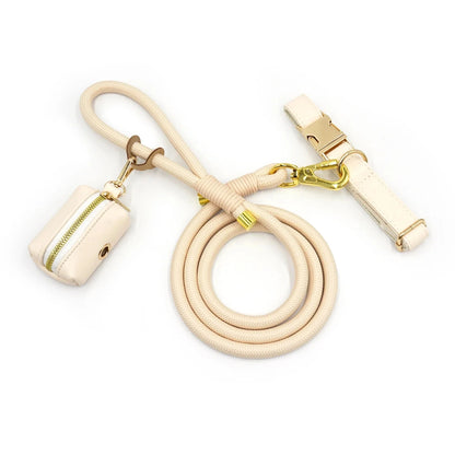 Set 3 Pièces Luxe en Velours Crème – Collier, Laisse & Poop Bag