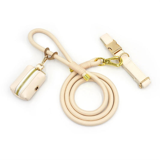 Set 3 Pièces Luxe en Velours Crème – Collier, Laisse & Poop Bag